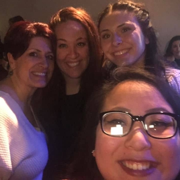 Meet your Posher, Allii - Picture 1 of 1